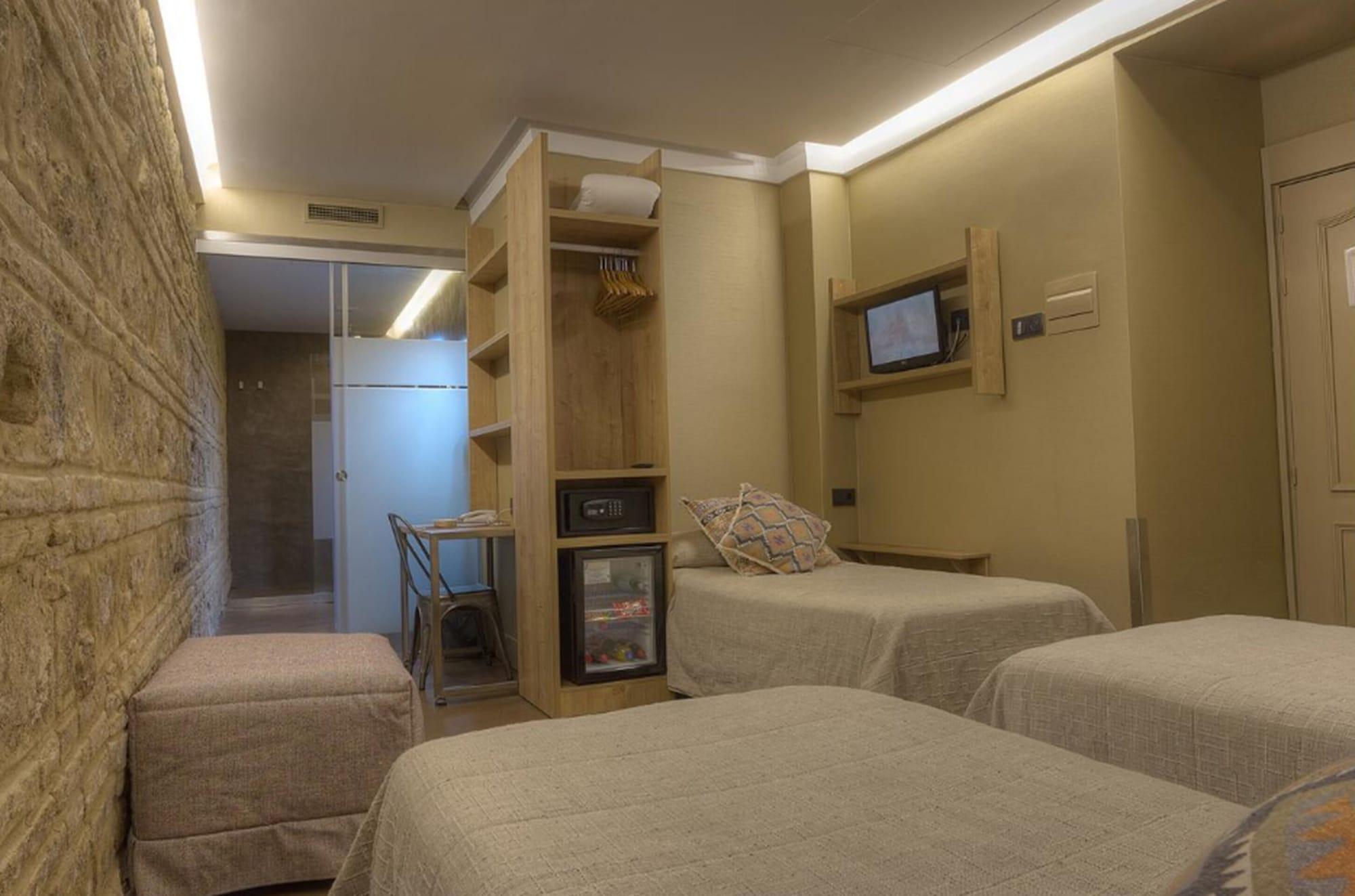 โลส ปาติโอส Hotel กอร์โดบา ภายนอก รูปภาพ