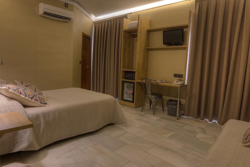 โลส ปาติโอส Hotel กอร์โดบา ภายนอก รูปภาพ